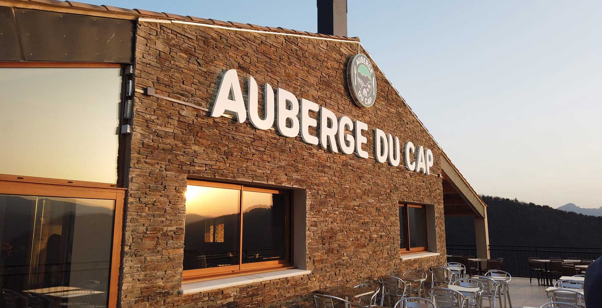 L’entrée l’auberge restaurant du Cap, location de salle de mariage dans les Cévennes